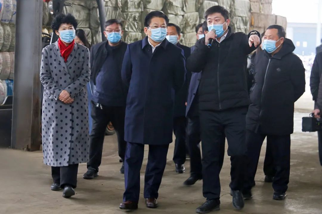 【集團(tuán)動(dòng)態(tài)】提質(zhì)增效強(qiáng)龍頭、助力發(fā)展高質(zhì)量-市委書記朱是西到南陽仙草健康集團(tuán)調(diào)研